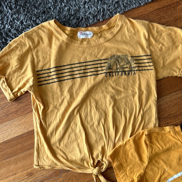 Women's Short Sleeve Tee Bundle - Picture 2 of 10